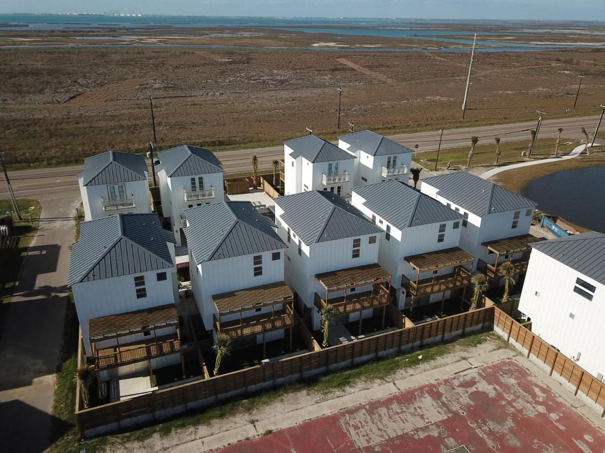 Southern Cross In Dorado Dunes Newly Built Home, Walk To Beach, Private Pool, Golf Cart Entire Stay Port Aransas Extérieur photo